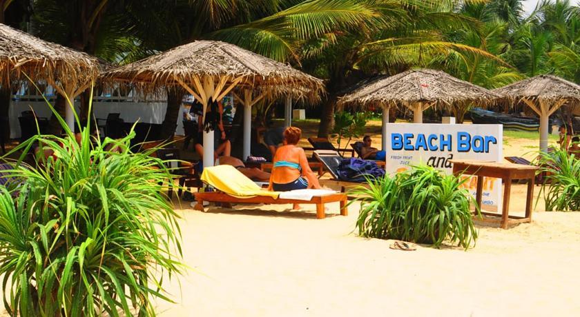 Lanka Beach Hotel Ettukala Exterior foto